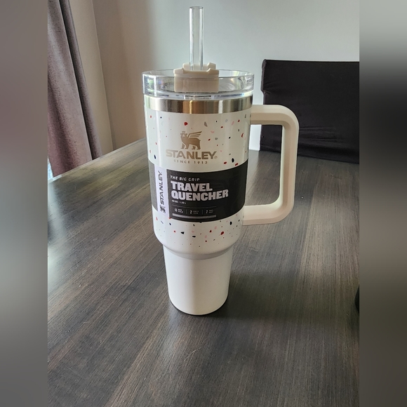 Stanley - Picture 1 of 2